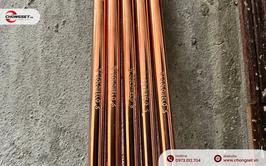 Hình ảnh thực tế cọc tiếp địa Goldweld tại công trình chống sét.