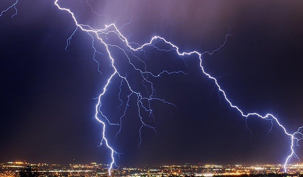 Tầm quan trọng và cấu tạo của thiết bị cắt lọc sét